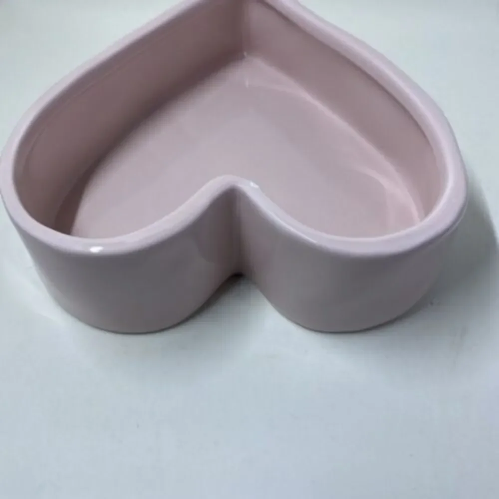 RAE Dunn HELLO PRETTY Ceramic Heart Shaped Box PINK- READ
